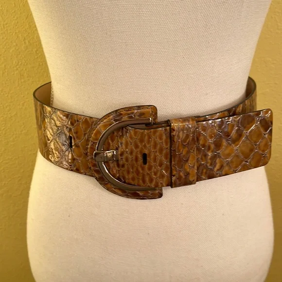 Banana Republic | Accessories | Banana Republic Snake Print  display picture 1